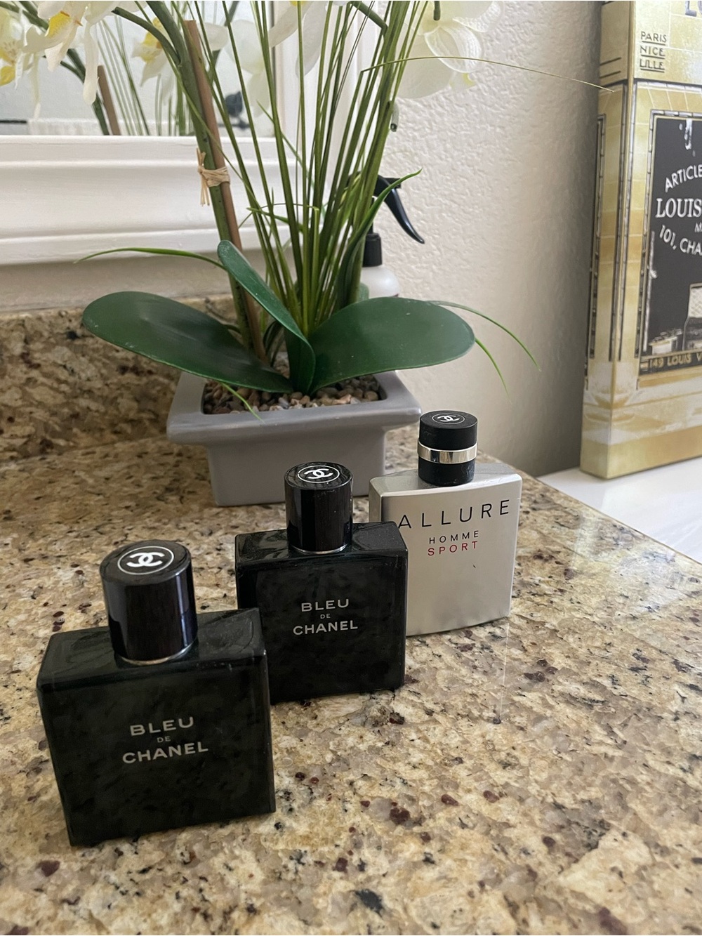 Chanel
Bleu de CC ALLURE fragrance cologne